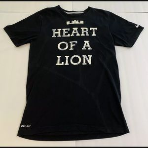 Heart of A Lion LeBron James Nike Dri Fit Mens T-Shirt Black Size Small